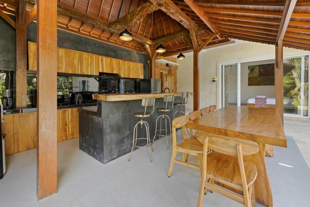 New 4 Bedroom Villa Surrounded By Jungle And Ricefields Ubud  Bagian luar foto